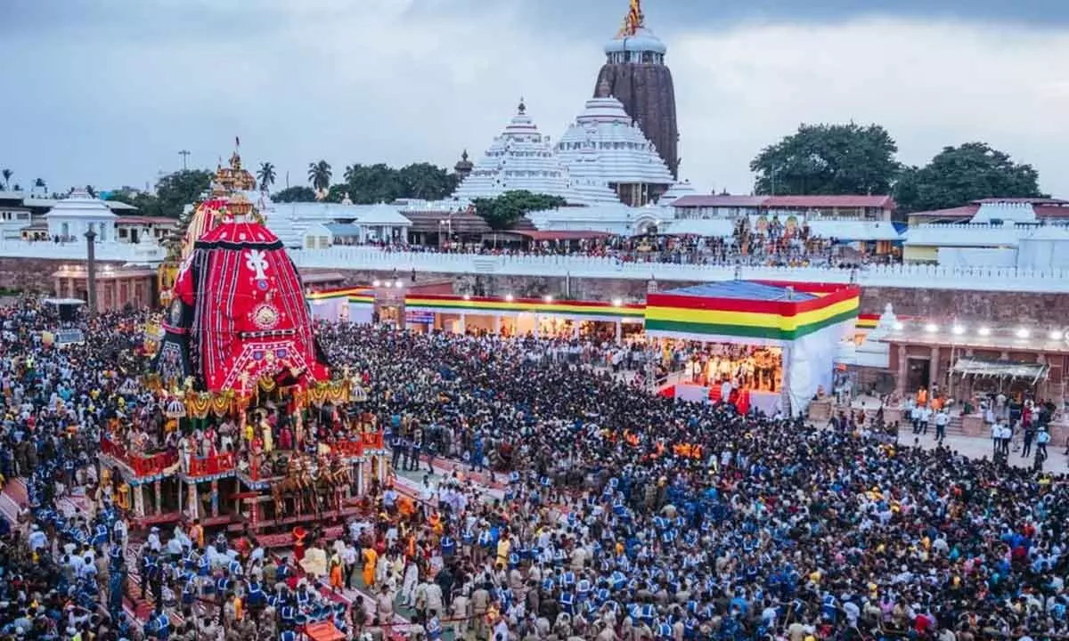 Lakhs of devotees throng Puri to witness annual Rath Yatra